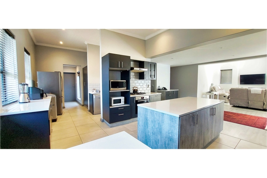 3 Bedroom Property for Sale in Blue Mountain Village Western Cape